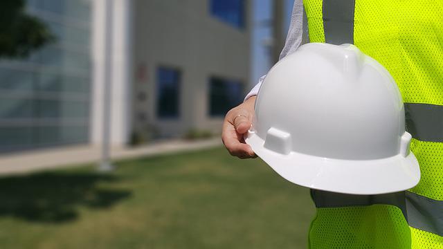 hardhat-4274430_640